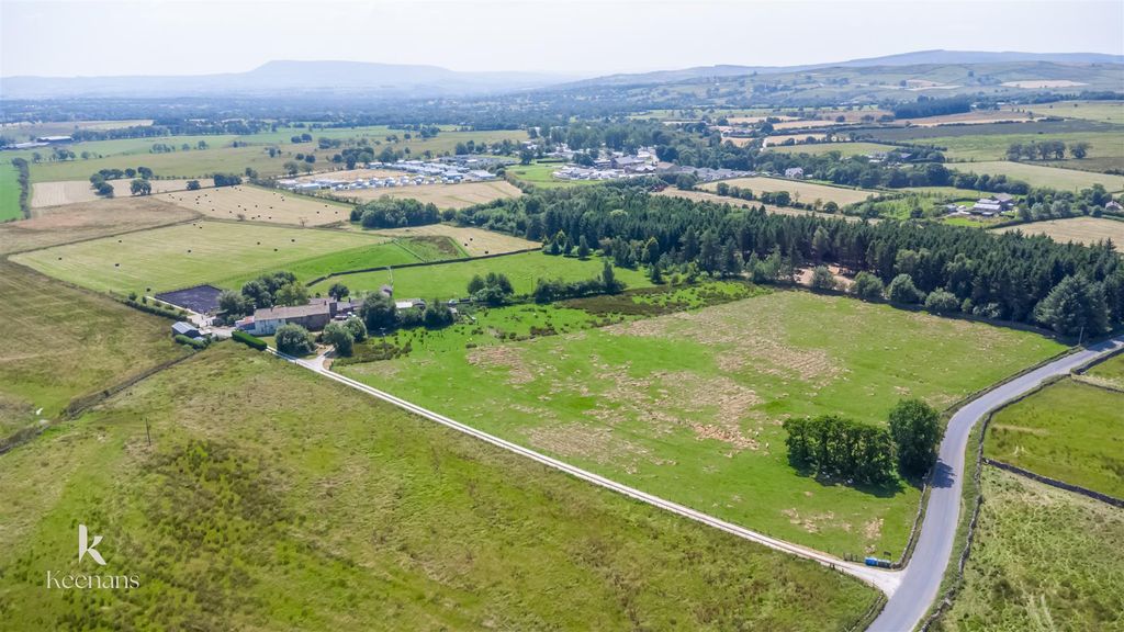 Property photo 1 of 40 Dji_0310.Jpg
