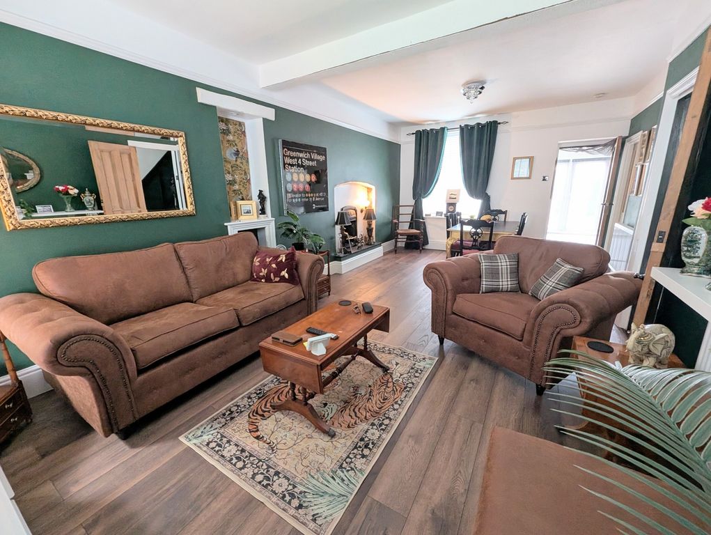 Property photo 3 of 19 Not Specified
