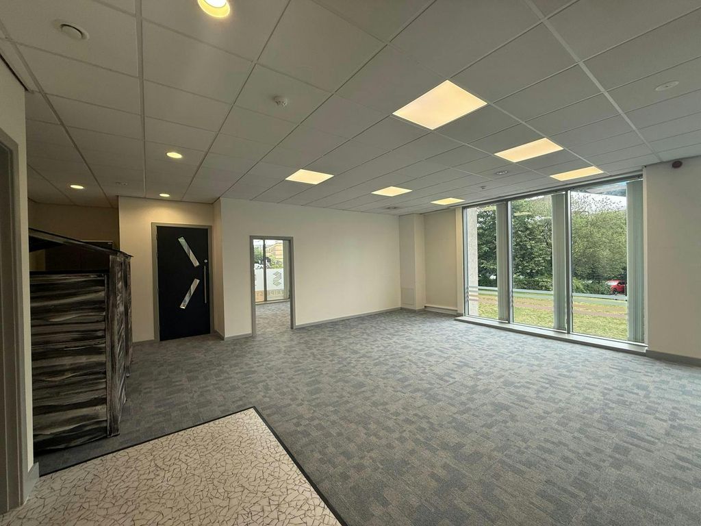 Property photo 2 of 7 d64d81458E9E4Bd0Ac9Bc76B06d167ee.Jpg