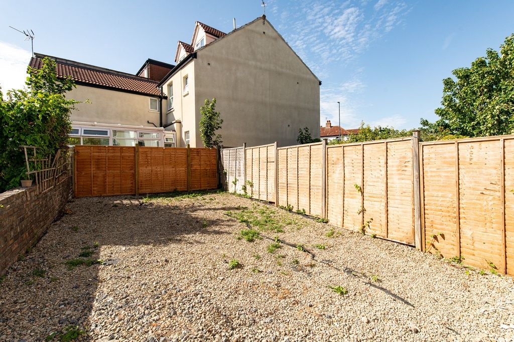 Property photo 1 of 14 Private Low-Maintenance Rear Garden With Fenced Bo...