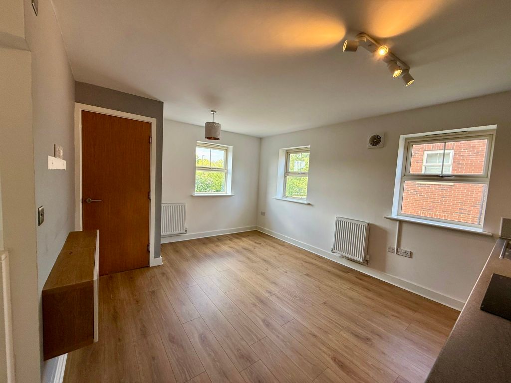 Property photo 3 of 8 Image