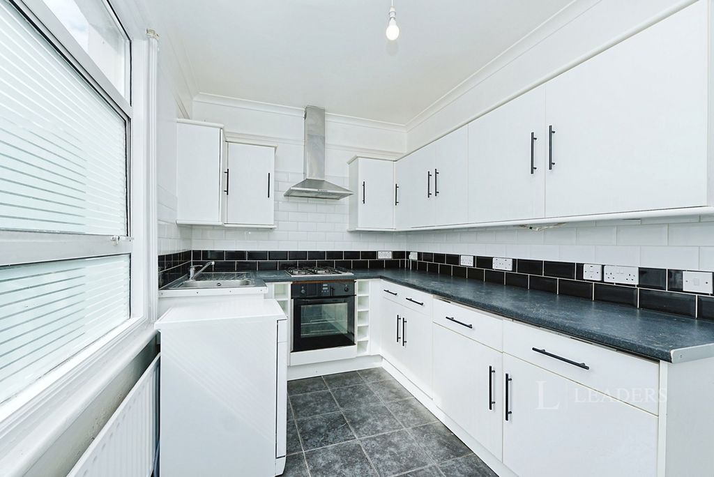 Property photo 2 of 13 Pbox-Img.Jpg