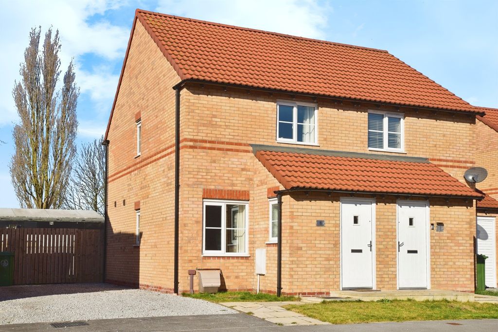 Property photo 1 of 11 Bedroom 1