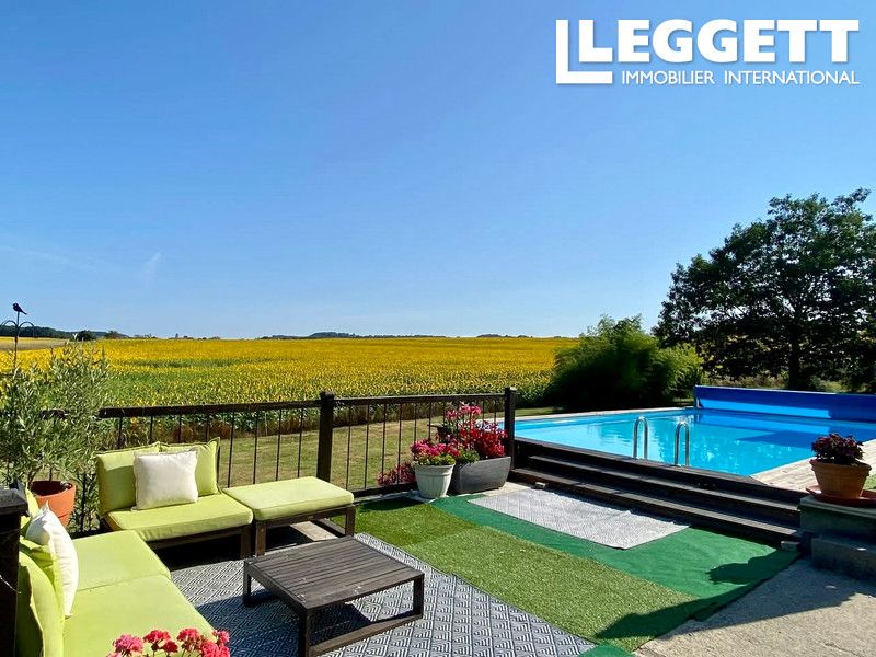 Property photo 2 of 10