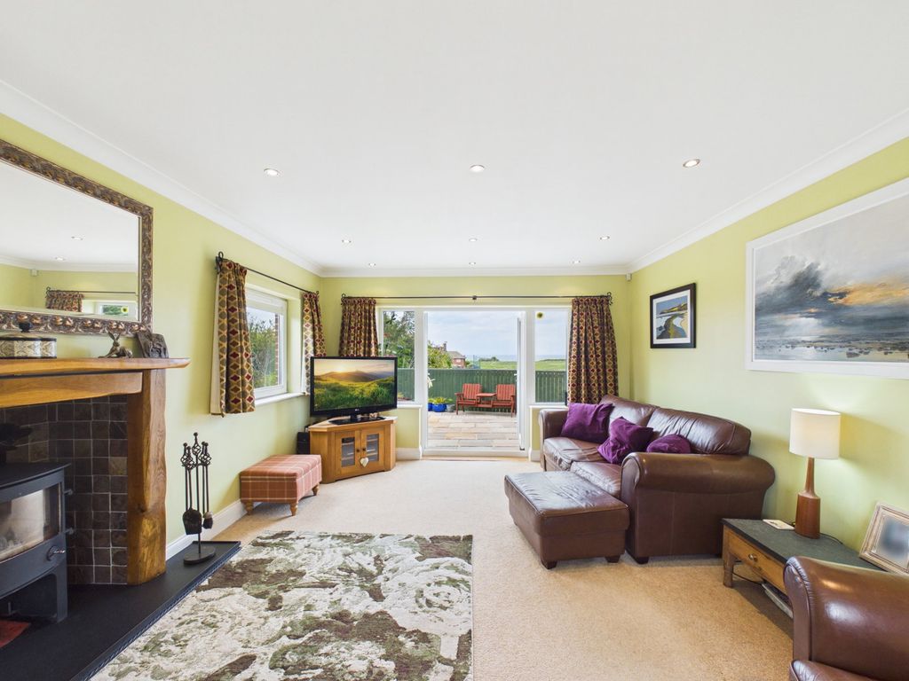 Property photo 3 of 24