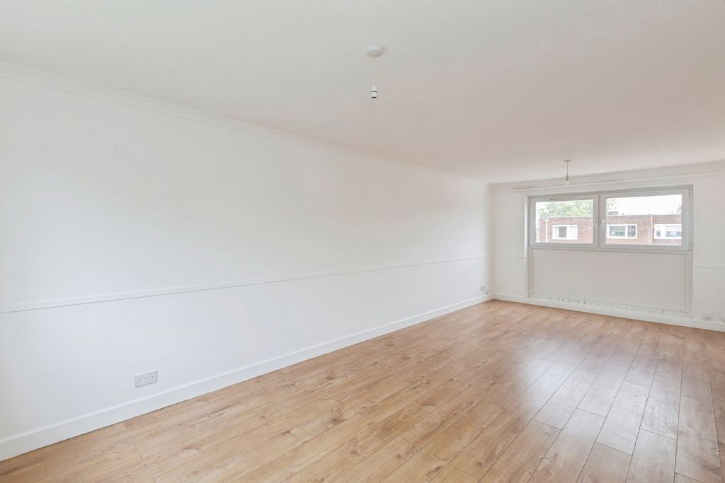 Property photo 2 of 13 Pbox-Img.Jpg