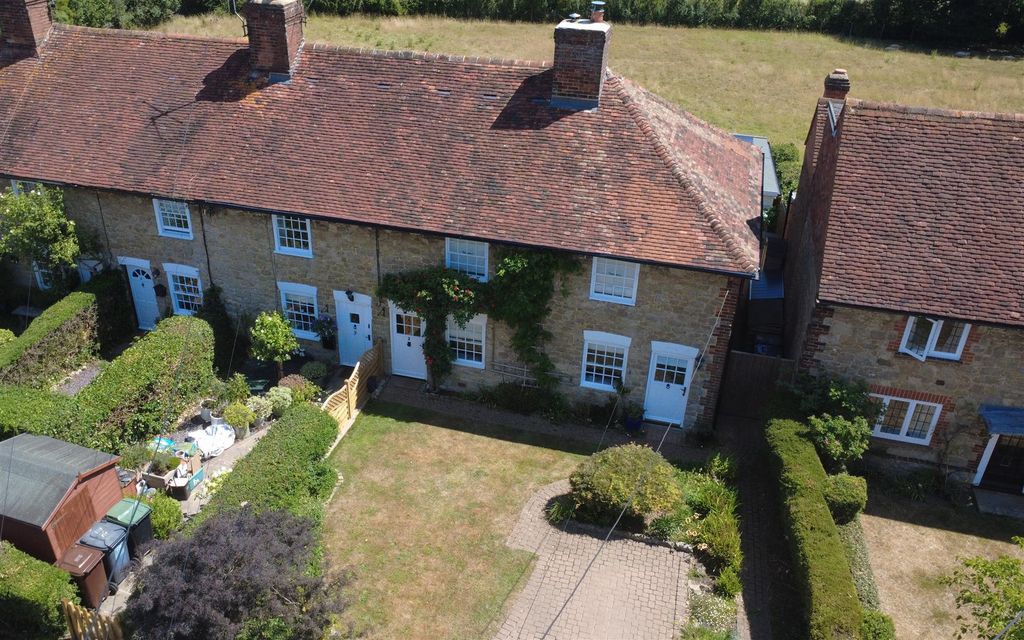 Property photo 2 of 35