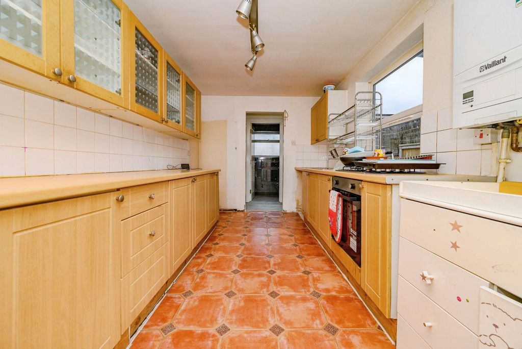 Property photo 3 of 11 Photo