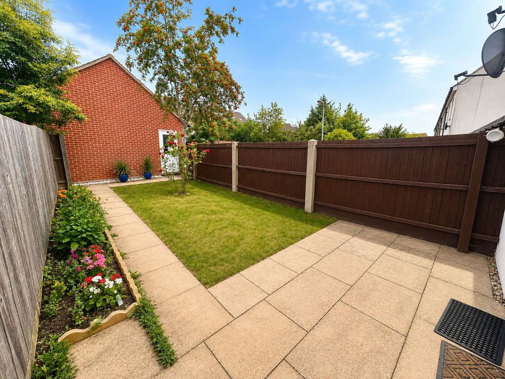 Property photo 2 of 11
