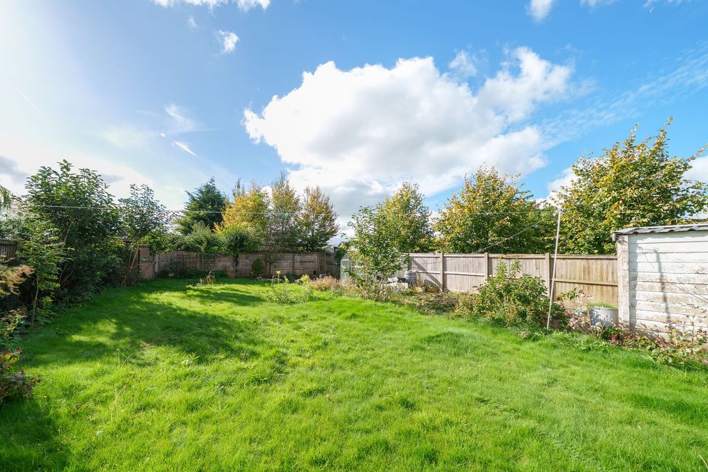 Property photo 3 of 15 Garden