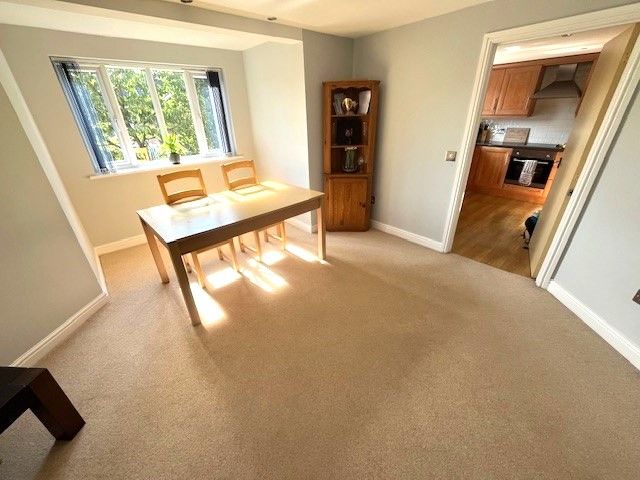 Property photo 3 of 8 3