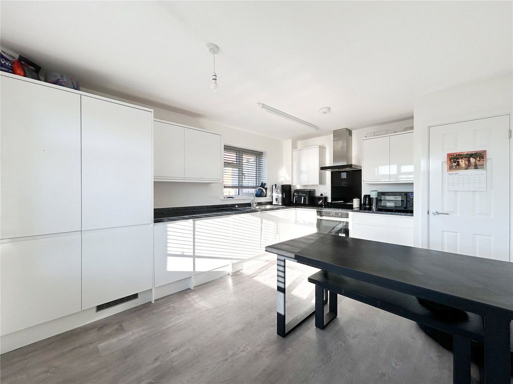 Property photo 3 of 14 Picture No. 09