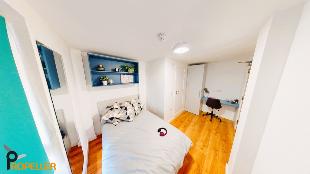 Property photo 1 of 4