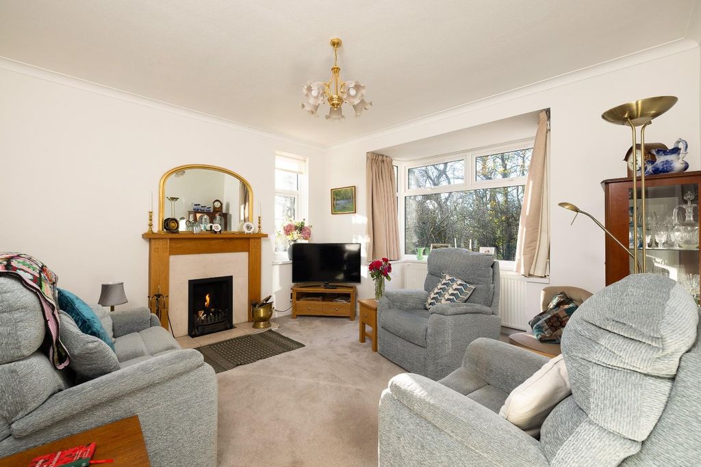 Property photo 3 of 31 Char1084.Jpg