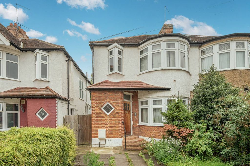Property photo 1 of 11