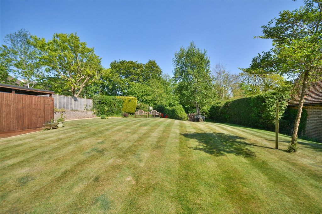 Property photo 2 of 23 Picture No. 10