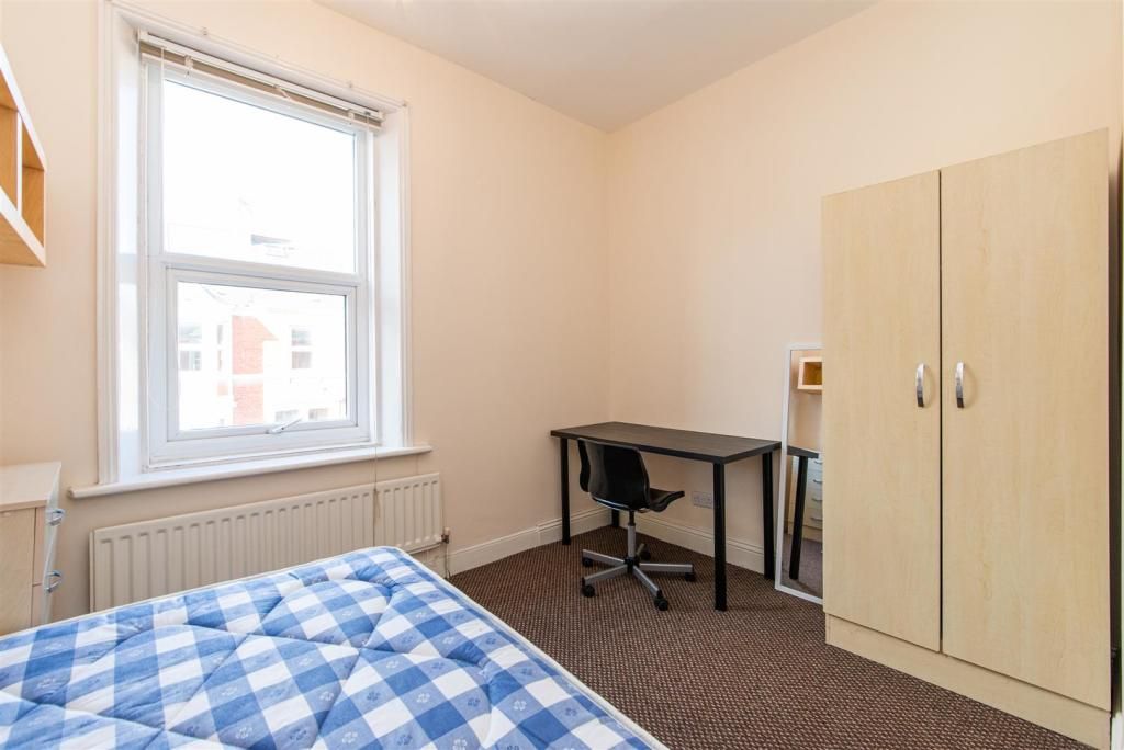 Property photo 3 of 7 Gallery