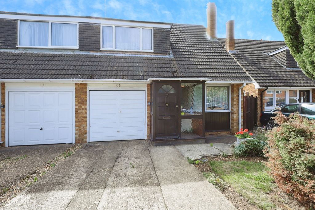 Property photo 2 of 17