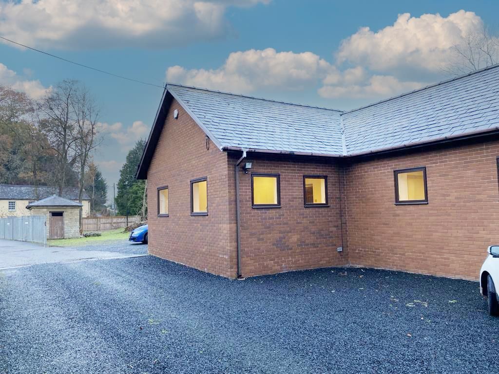 Property photo 2 of 7 Photo-2023-11-27-15-11-16 2023-12-05 16_17_47 2 Co