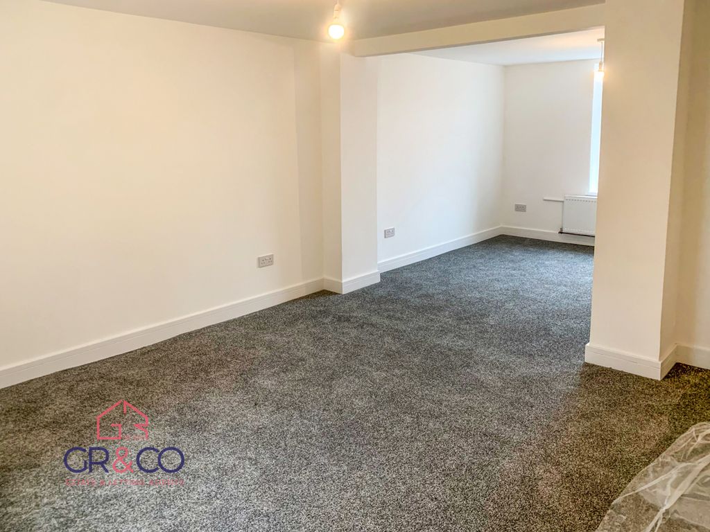 Property photo 3 of 23 Open Plan Lounge/Diner