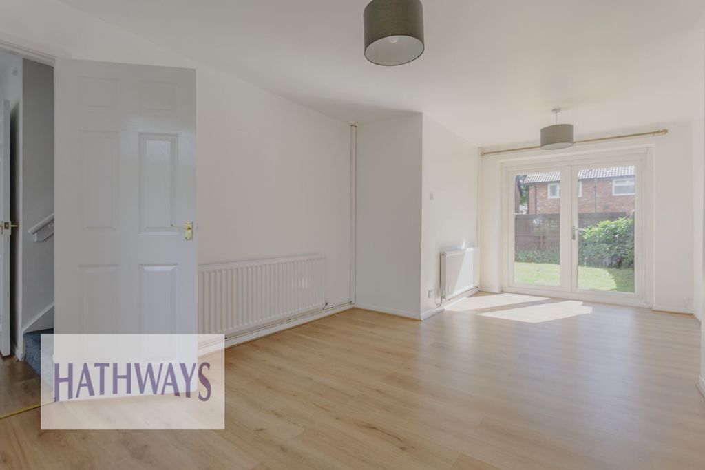 Property photo 3 of 33