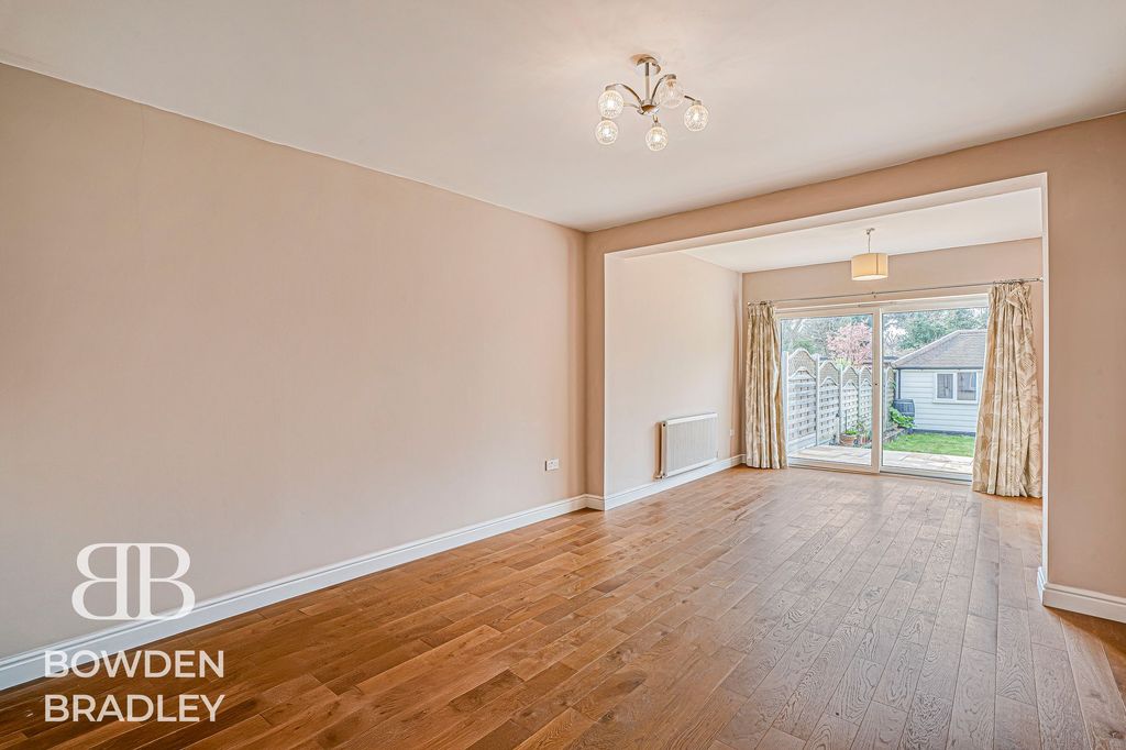 Property photo 3 of 21