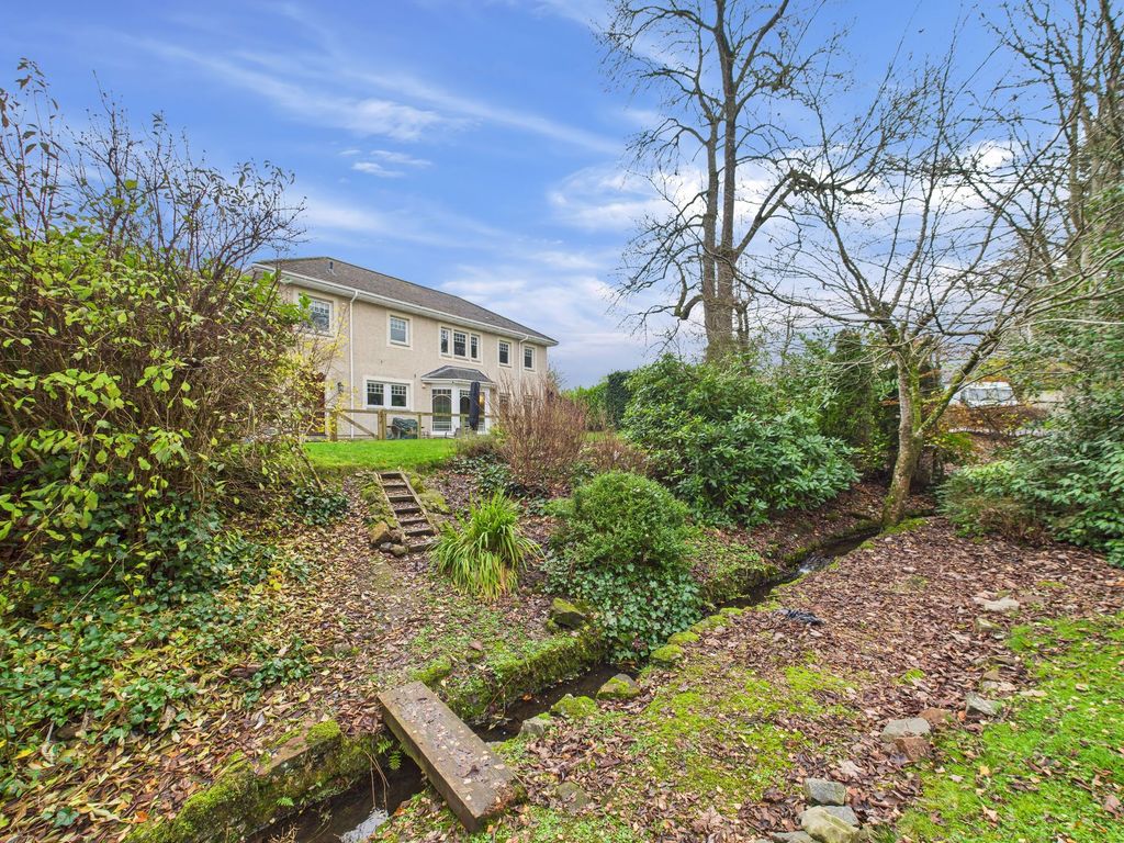 Property photo 2 of 24 Garden