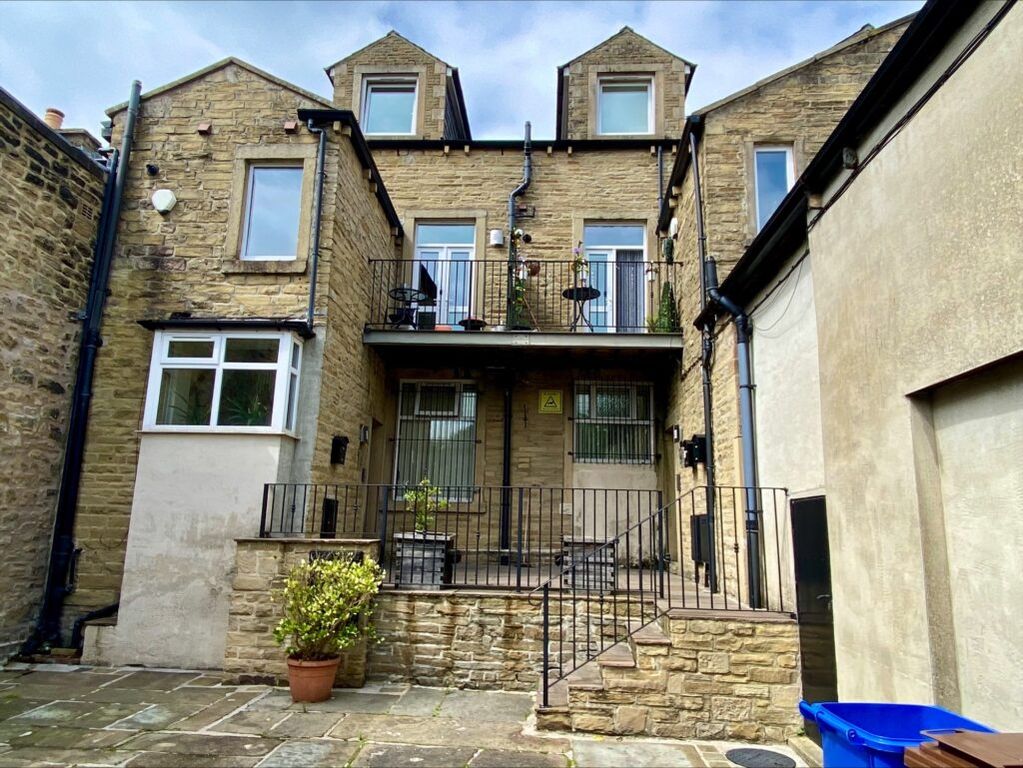 Property photo 3 of 34