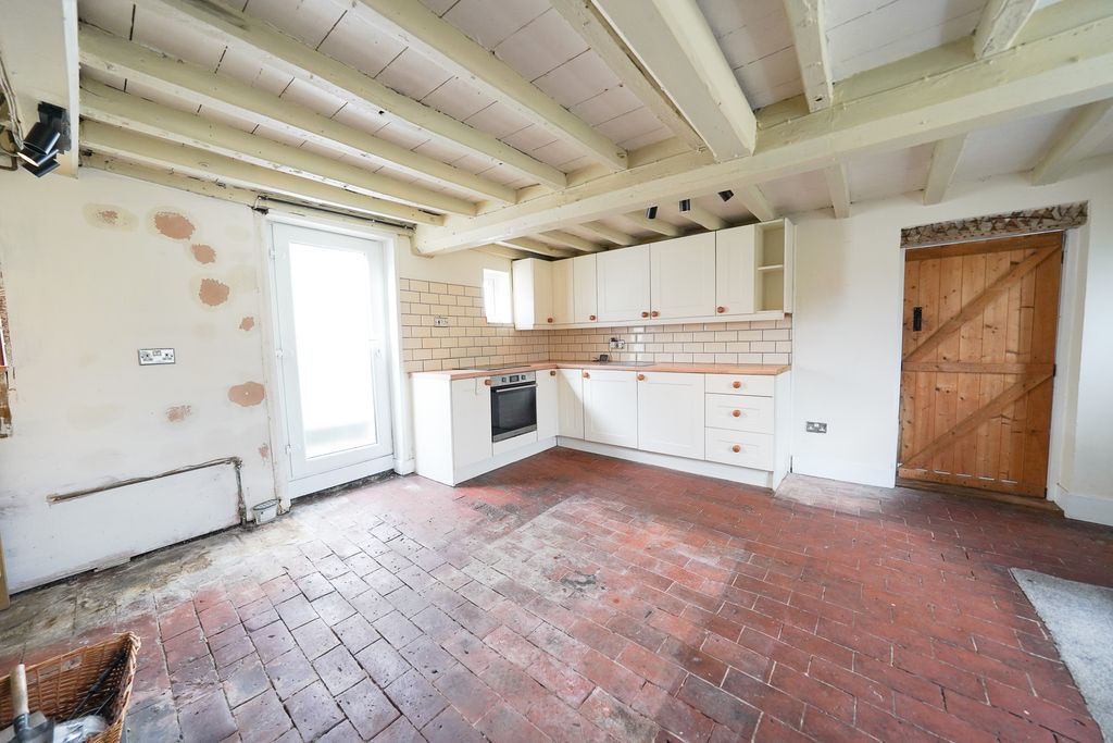 Property photo 3 of 21 Dsc00717