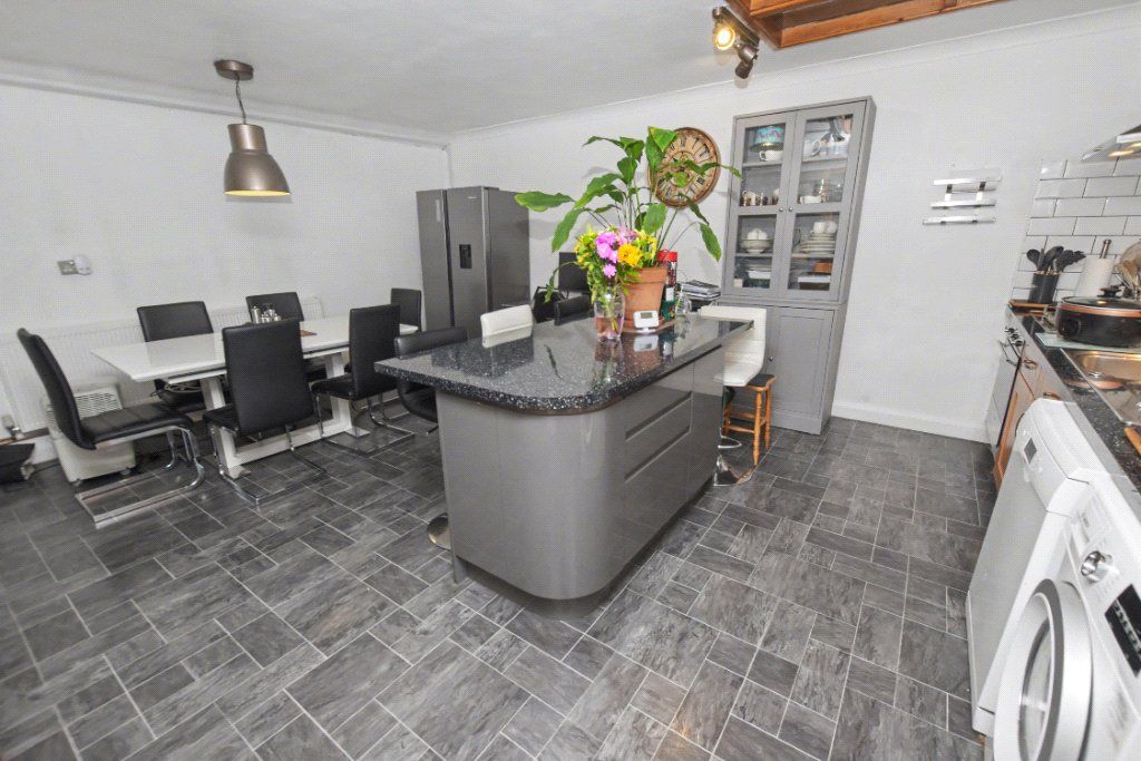 Property photo 3 of 18 Picture No. 12