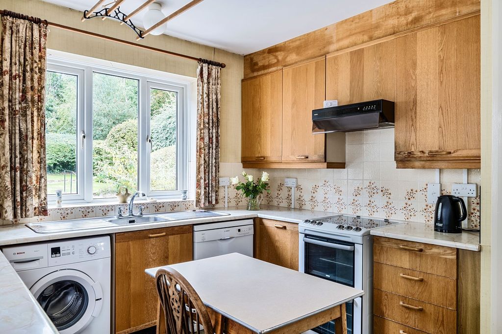 Property photo 2 of 24