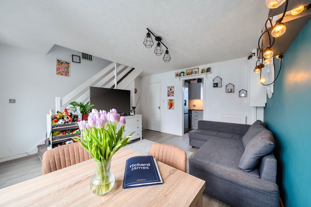 Property photo 3 of 11 1417161569970713E3992