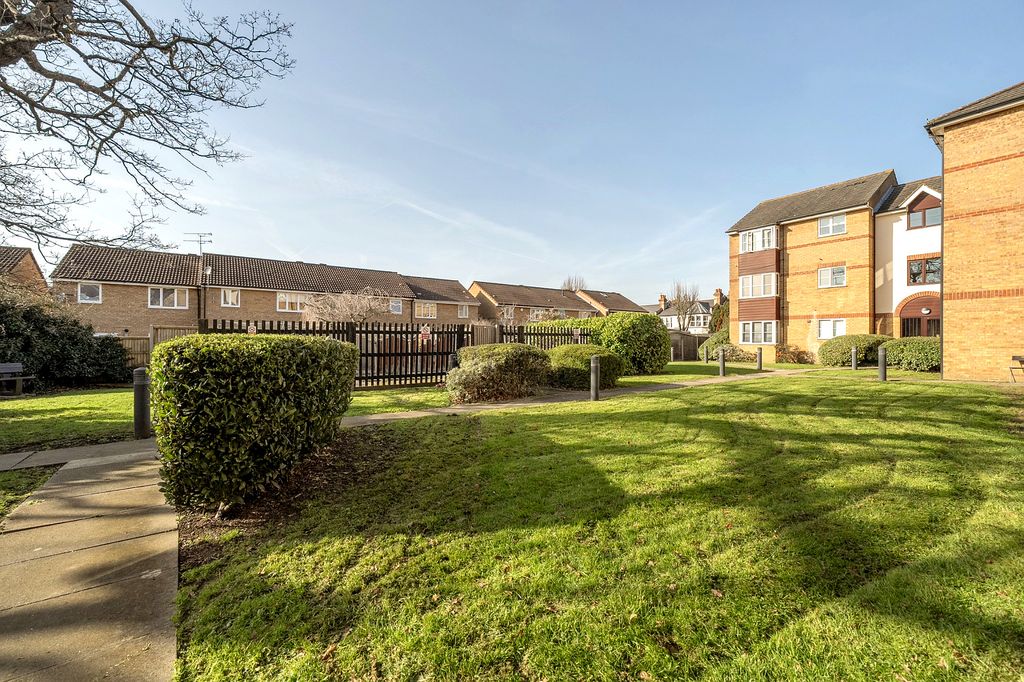 Property photo 2 of 11