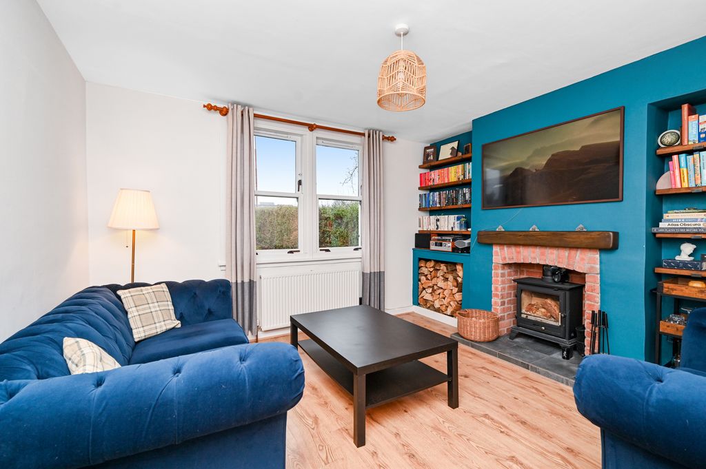 Property photo 2 of 17 Property Image 2