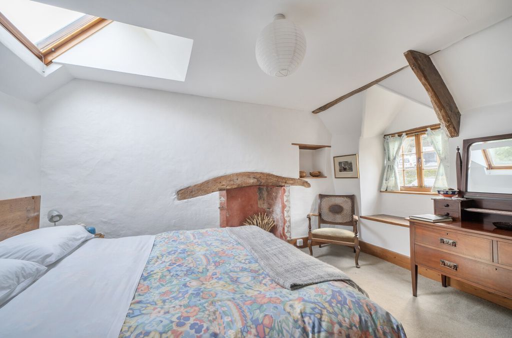 Property photo 3 of 12 Bedrom 1