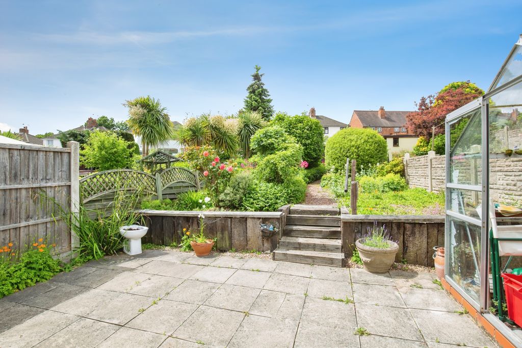 Property photo 2 of 19 F809Da06-Mw26-103