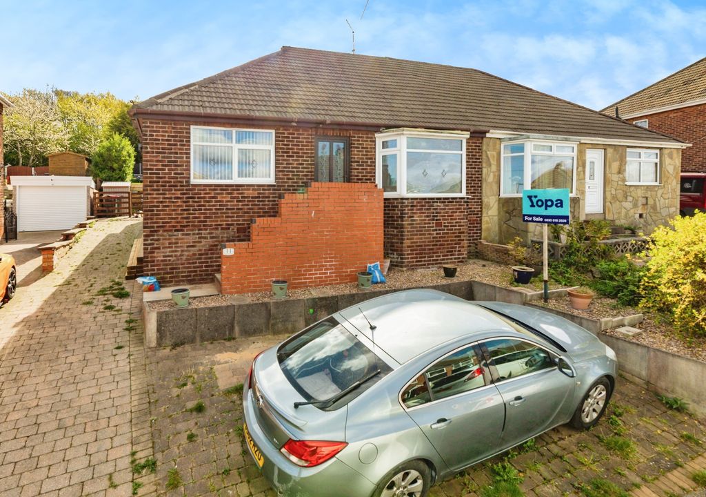 Property photo 1 of 18 2A8A8476
