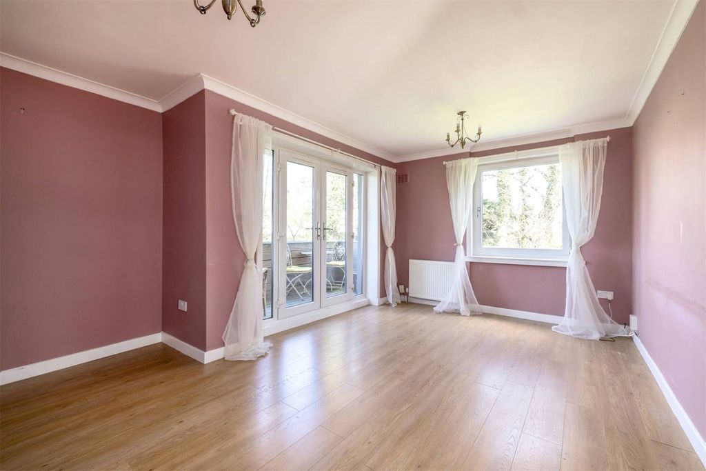 Property photo 2 of 20 Picture No. 26