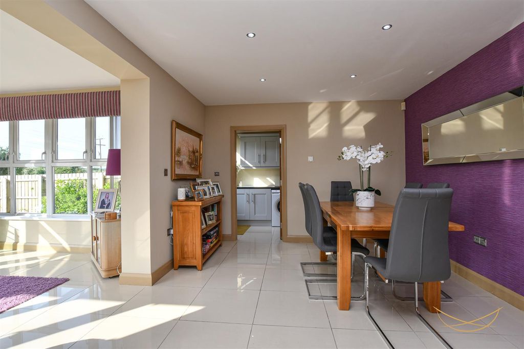 Additional image 14 of 4 bed detached house for saleKingsmoss Road, Newtownabbey BT36