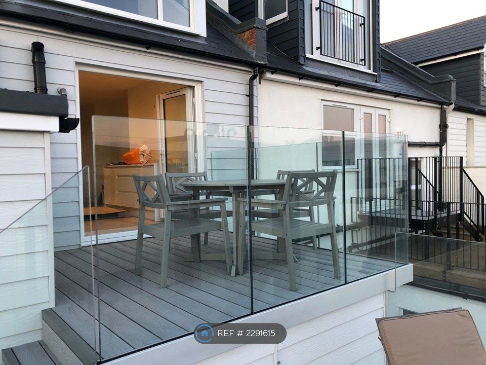 Property photo 2 of 30