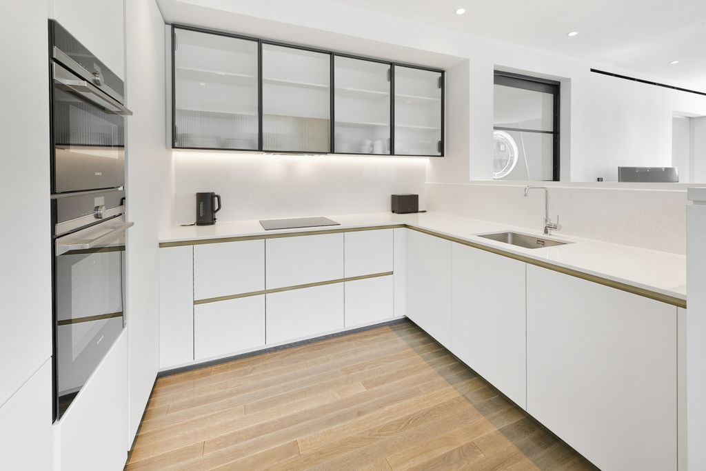 Property photo 2 of 15 Jll