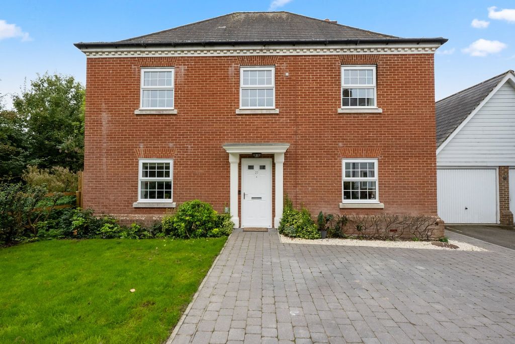 Property photo 3 of 49