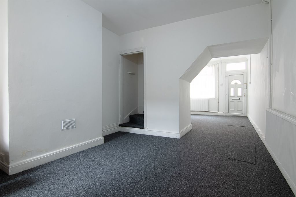 Property photo 3 of 30