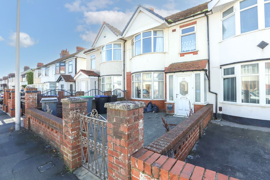 Property photo 1 of 15 1