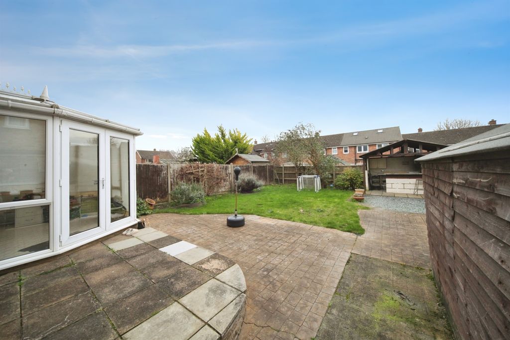 Property photo 2 of 13