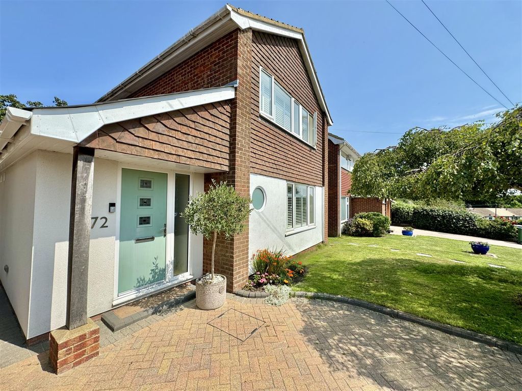 Property photo 3 of 36