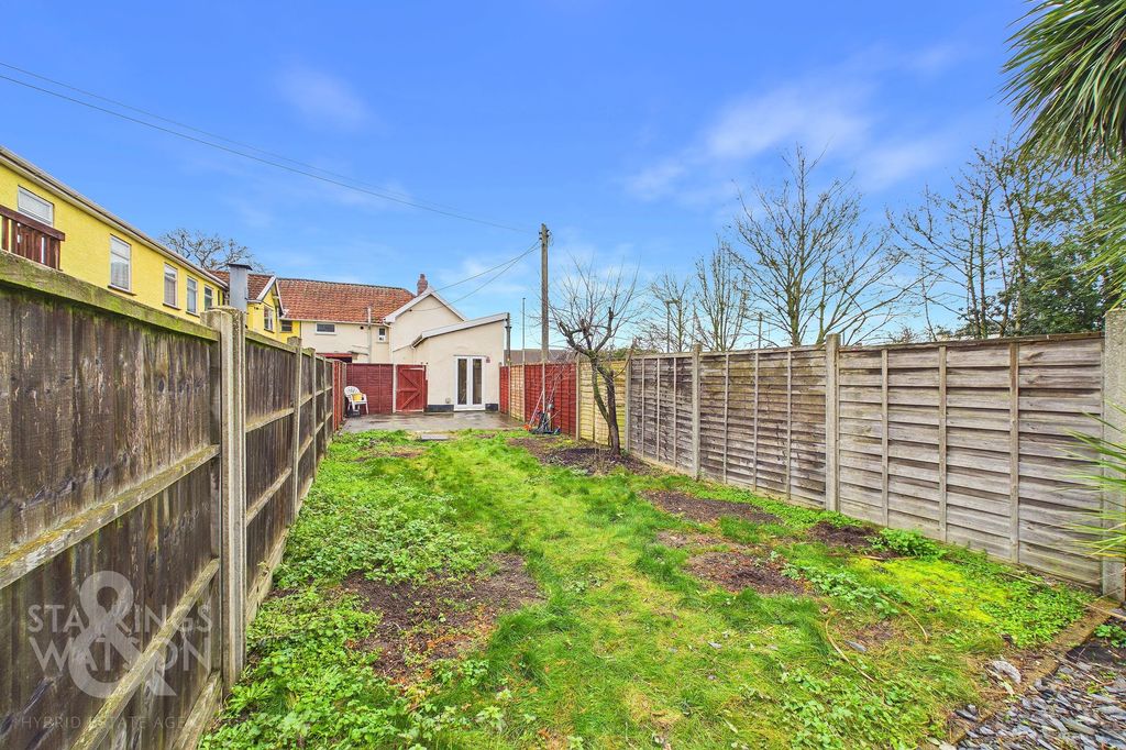 Property photo 1 of 26