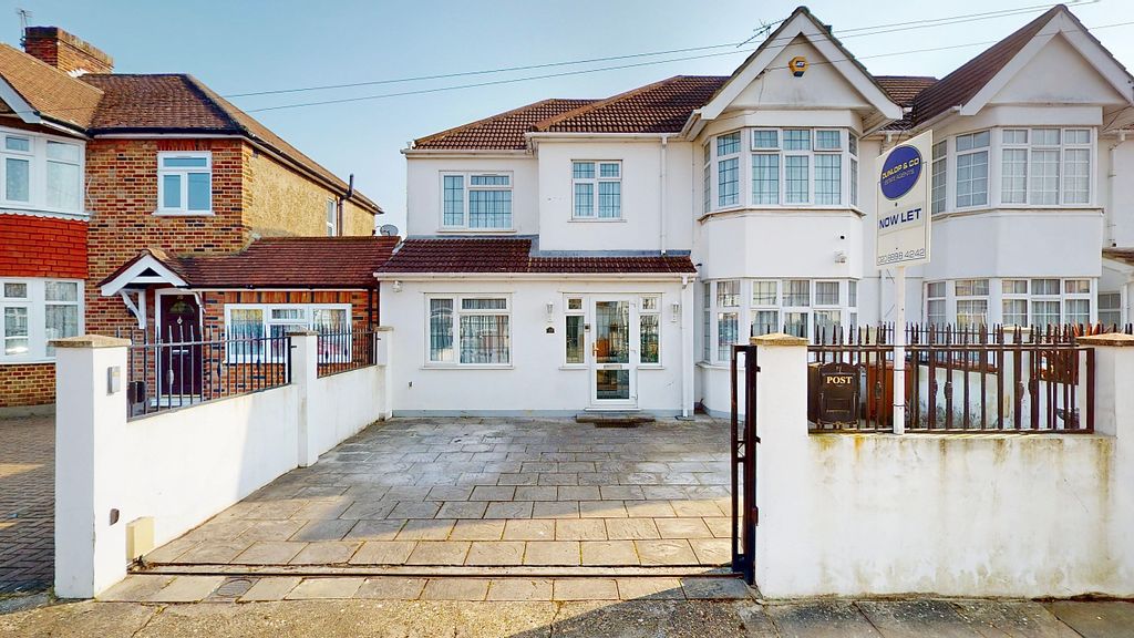 Property photo 1 of 21