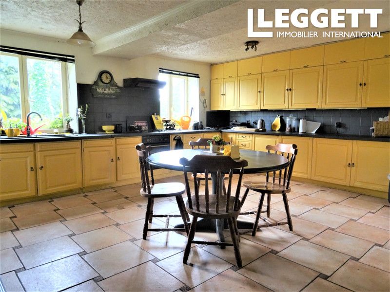 Property photo 2 of 10