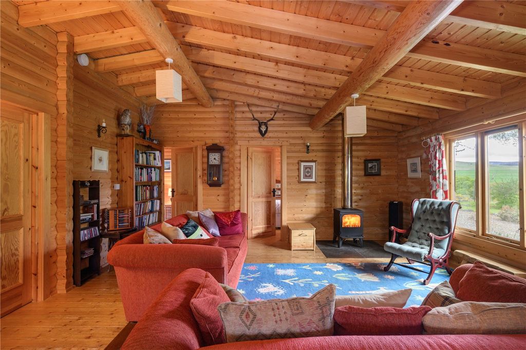 Property photo 2 of 25 Sitting Room